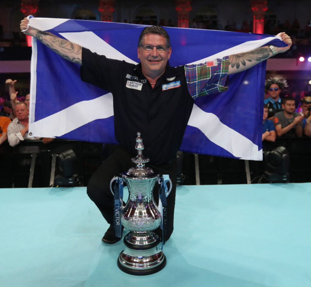 PDC World Champion, Gary Anderson with the Trophy